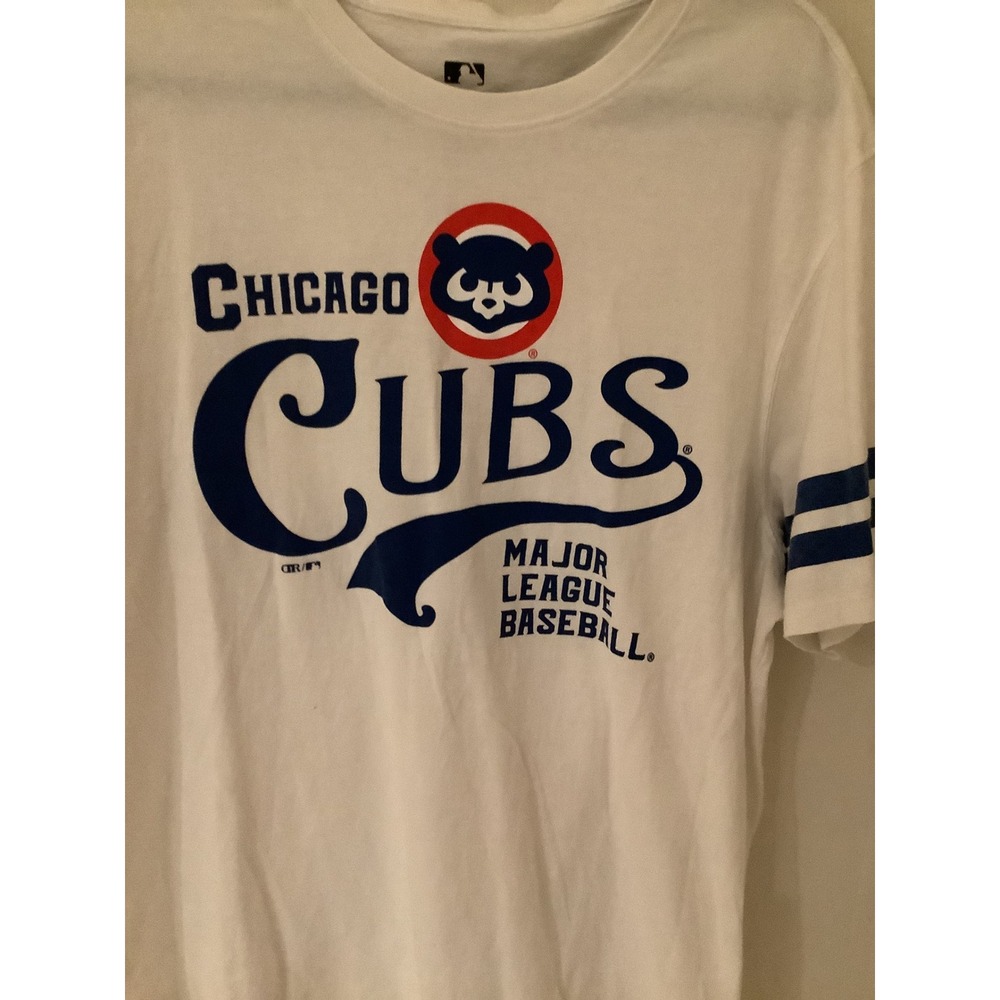 Men's MLB Chicago Cubs Graphic T-Shirt White Blue Striped Sleeve Size Large-NWOT - Picture 2 of 3